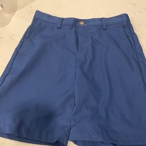 Men’s performance golf shorts
